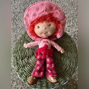 Strawberry Shortcake 2002 Doll